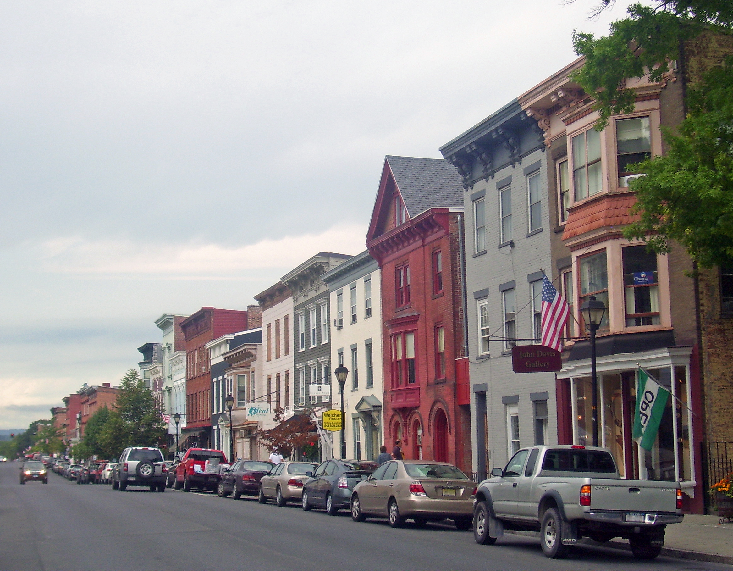 Warren Street in Hudson, New York, looking west from South Fourth Street