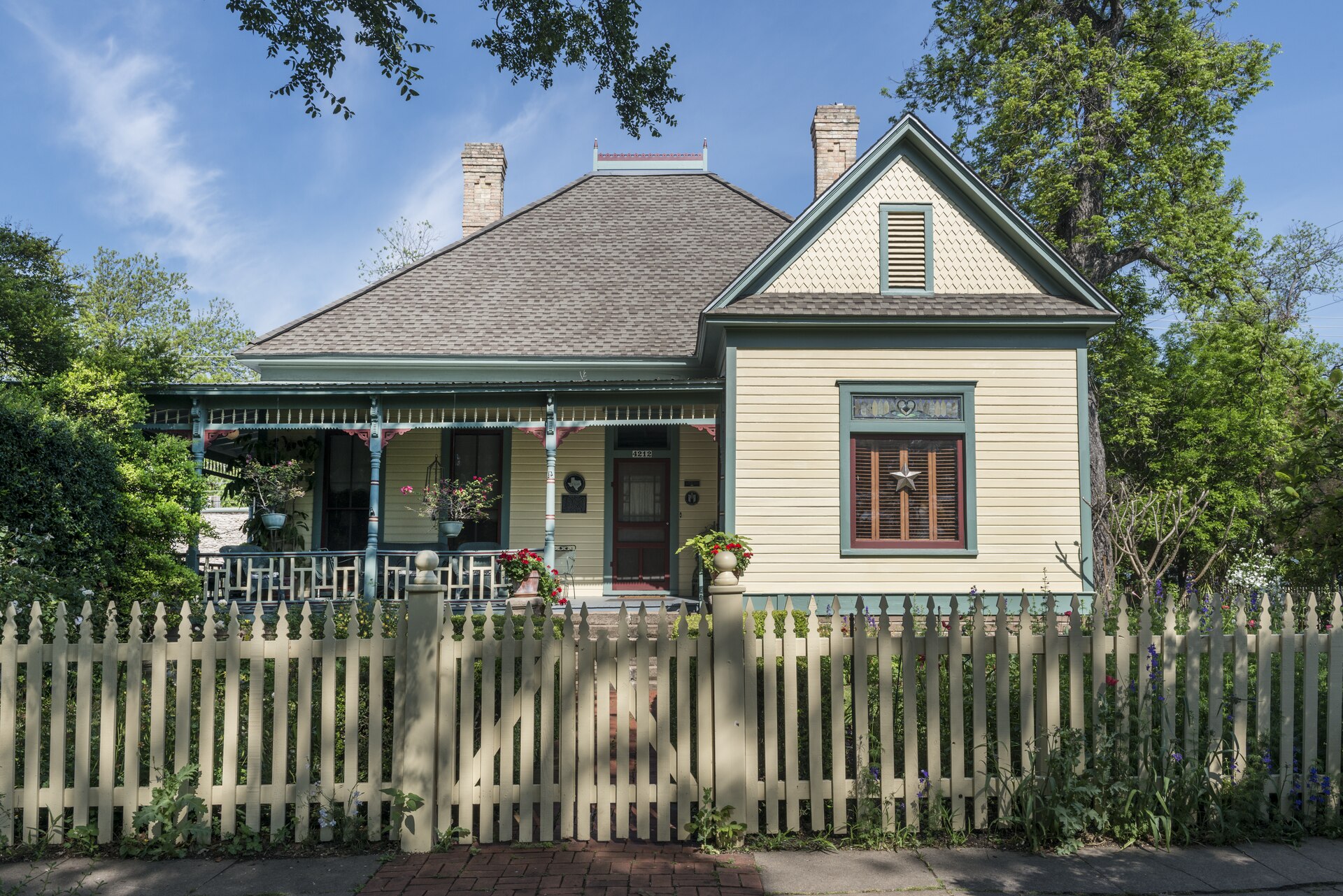 A cottage in the Hyde Park neighborhood of Austin, Texas
